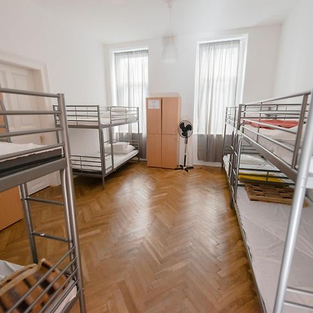 Budapest Party Hostel At Udvarom Oda fotoğraf