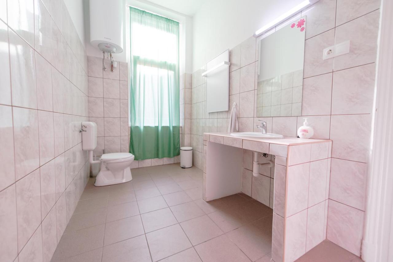 Budapest Party Hostel At Udvarom Oda fotoğraf