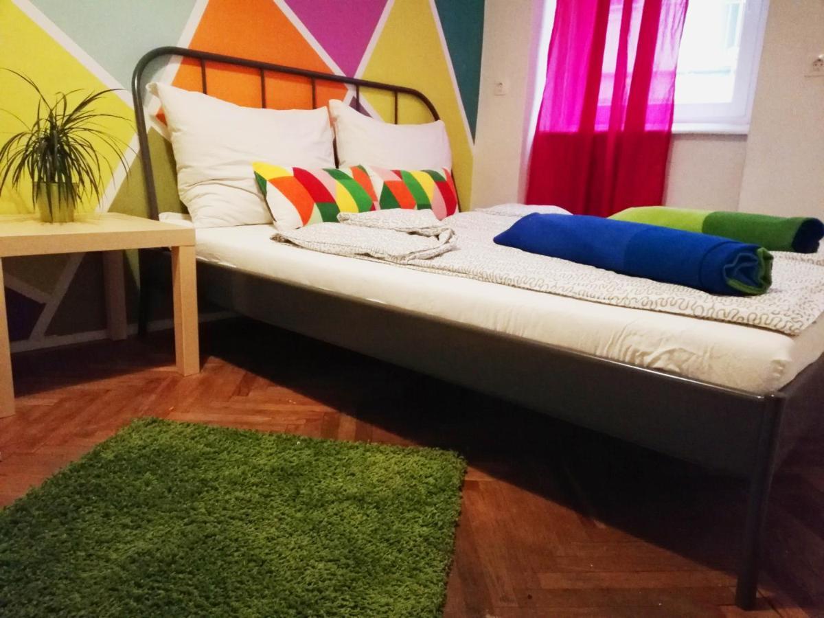 Budapest Party Hostel At Udvarom Dış mekan fotoğraf
