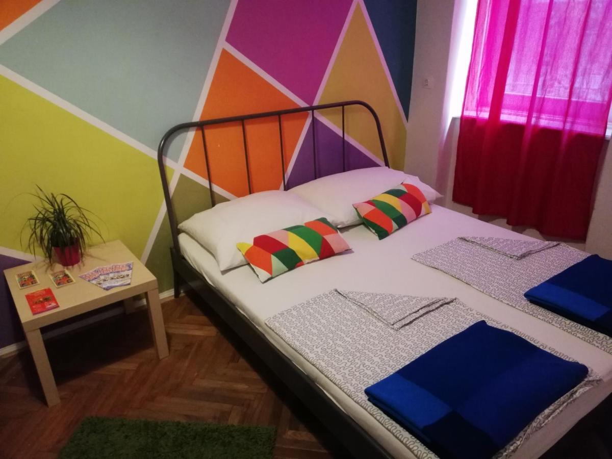 Budapest Party Hostel At Udvarom Dış mekan fotoğraf